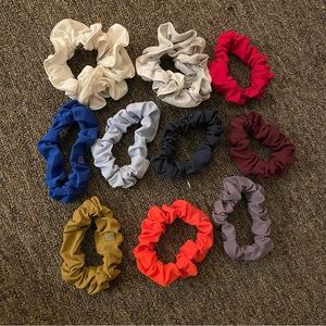 Lululemon scrunchie variety